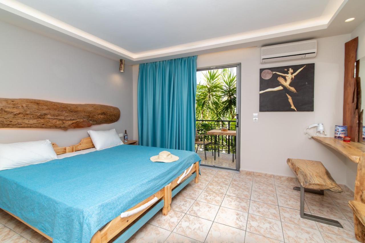 Iniohos Zante & 3* Argassi