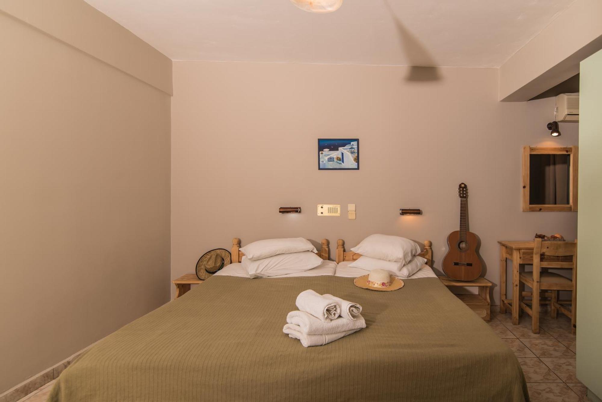 Iniohos Zante & 3*