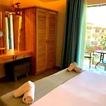 Iniohos Zante Hotel & Suites