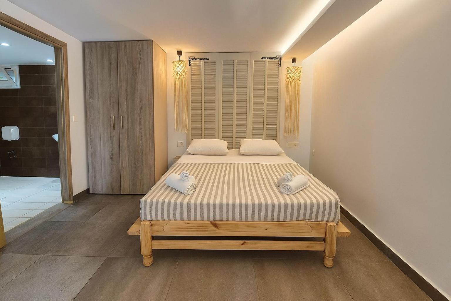 Iniohos Zante & Hotel 3*